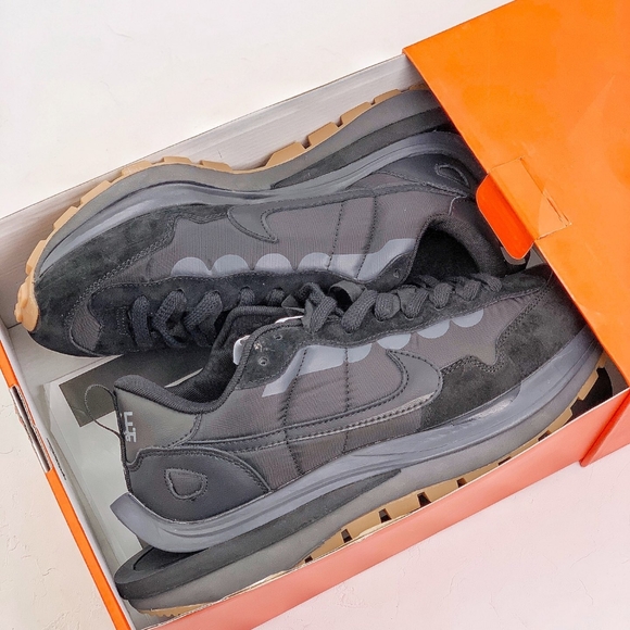 Nike Vaporwaffle sacai Black Gum - Picture 2 of 9